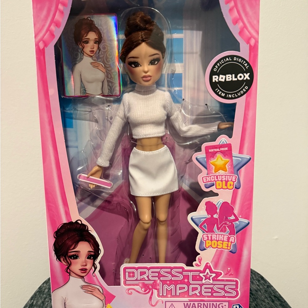 Dress to Impress Lana Doll with DLC New in Box